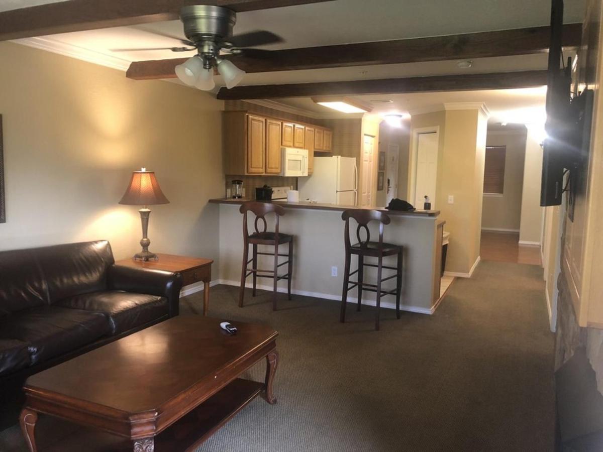 Branson'S Great Rock Retreat Apartment Bagian luar foto